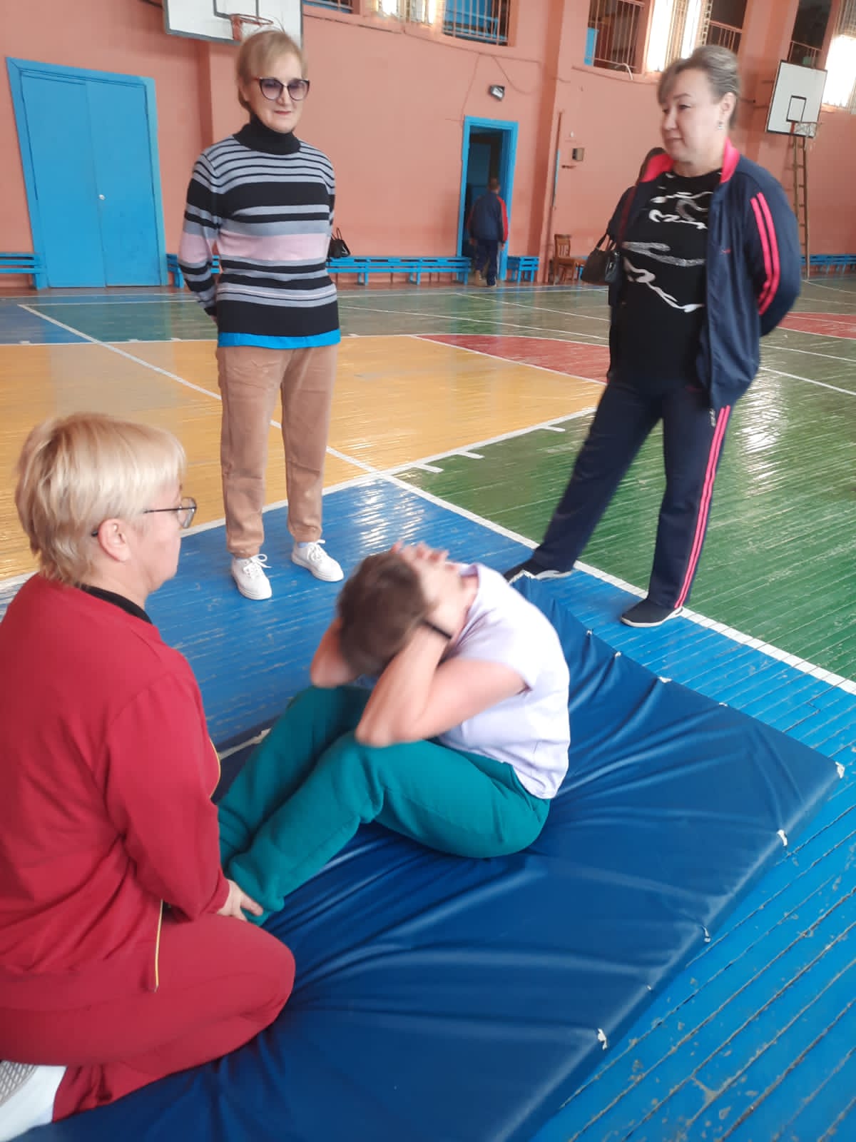 Педагоги Волжского района активно приняли участие в сдаче норм ГТО! Педагоги Волжского района активно приняли участие в сдаче норм ГТО!