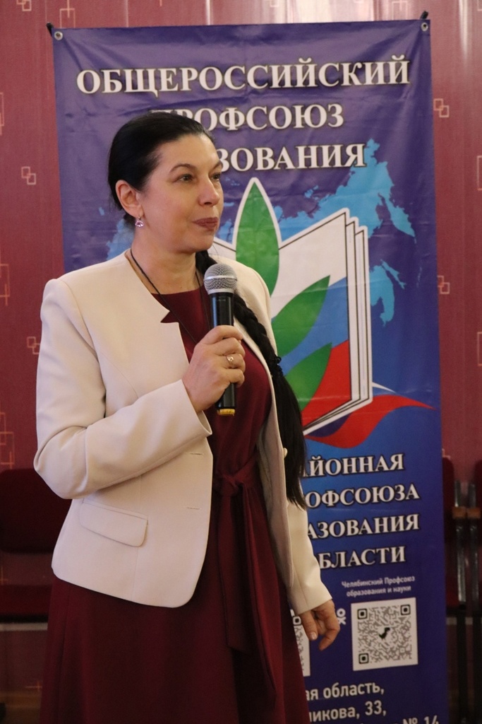 Окружной фестиваль педагогических династий в Чесме «Призванье, ставшее судьбой!» Окружной фестиваль педагогических династий в Чесме «Призванье, ставшее судьбой!»