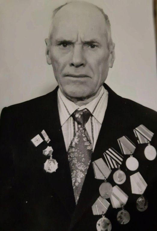 Фамбулов Николай Александрович (09.08.1921 – 30.01.1998) Фамбулов Николай Александрович (09.08.1921 – 30.01.1998)
