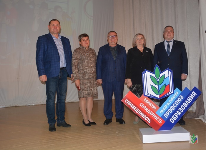 Почётные гости и председатель Барнаульской городск Почётные гости и председатель Барнаульской городск