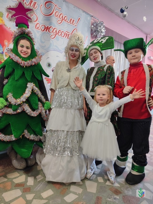 4.Новогодний гость 4.Новогодний гость