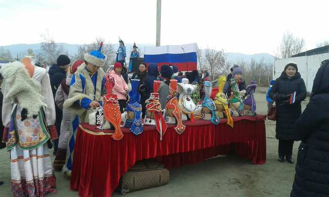 Праздник в Улуг-Хеме-ярмарка Праздник в Улуг-Хеме-ярмарка